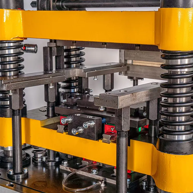 Станок для формовки рёбер модели 350 (1)