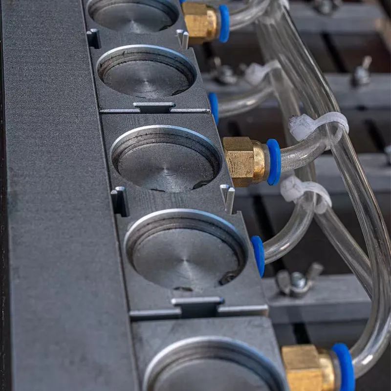 Автоматическая разматывающая машина для восьми рулонов1256 (4)