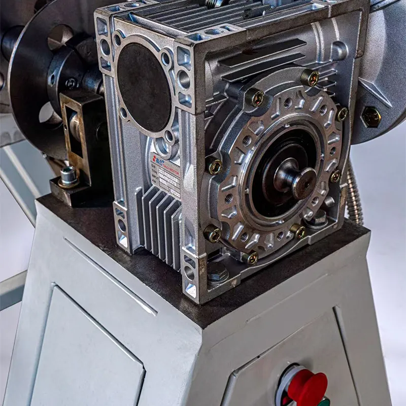 Автоматическая разматывающая машина для двух рулонов (2)