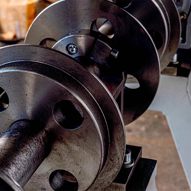 Автоматическая разматывающая машина для двух рулонов (3)