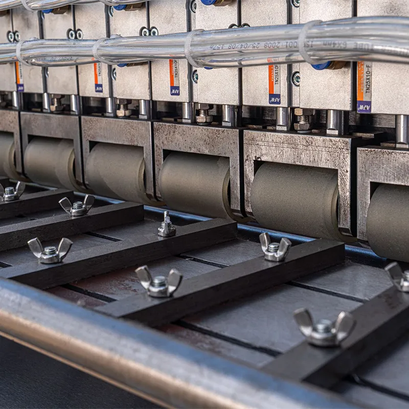 Автоматическая разматывающая машина для десяти рулонов1256 (1)