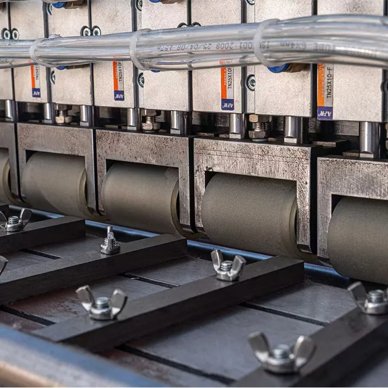 Автоматическая разматывающая машина для пяти рулонов1236 (3)